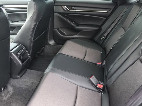 Used 2022 Honda Accord Sport image 19