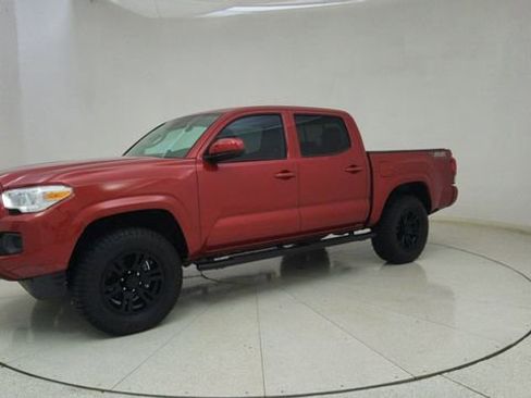 Used 2020 Toyota Tacoma SR image 64