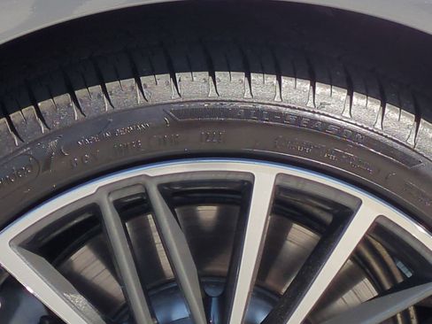 Certified 2023 BMW 530e xDrive w/ Premium Package AWD/4WD image 12