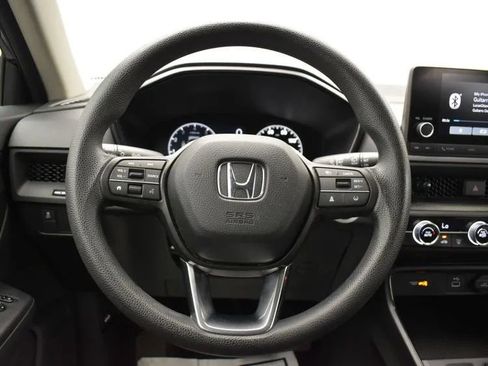 Used 2025 Honda CR-V LX image 20