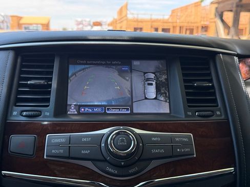 Used 2015 INFINITI QX80 4WD w/ Deluxe Technology Package image 13