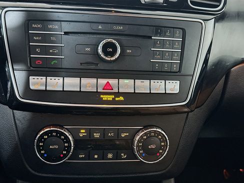 Used 2017 Mercedes-Benz GLS 450 4MATIC image 16