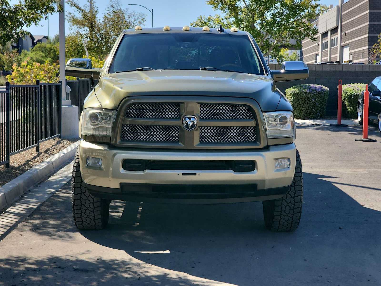 Used 2015 RAM 2500 Longhorn w/ Convenience Group AWD/4WD image 3