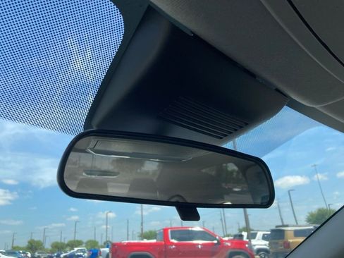 Used 2024 Nissan Sentra SV image 26