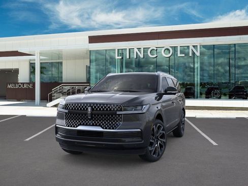 New 2026 Lincoln Navigator Reserve AWD/4WD image 2