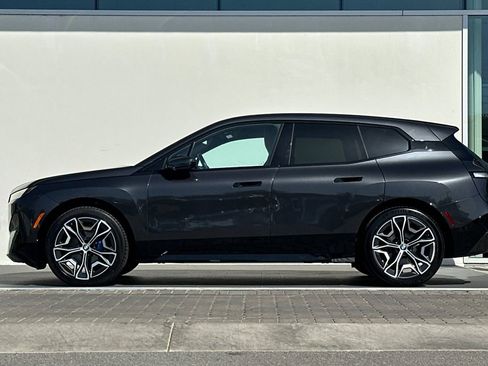 Used 2024 BMW iX xDrive50 w/ Sport Package AWD/4WD image 6