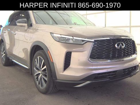 Used 2023 INFINITI QX60 Sensory w/ Vision Package image 4