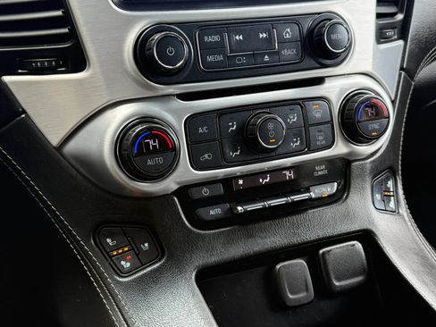 Used 2018 GMC Yukon SLT AWD/4WD image 40