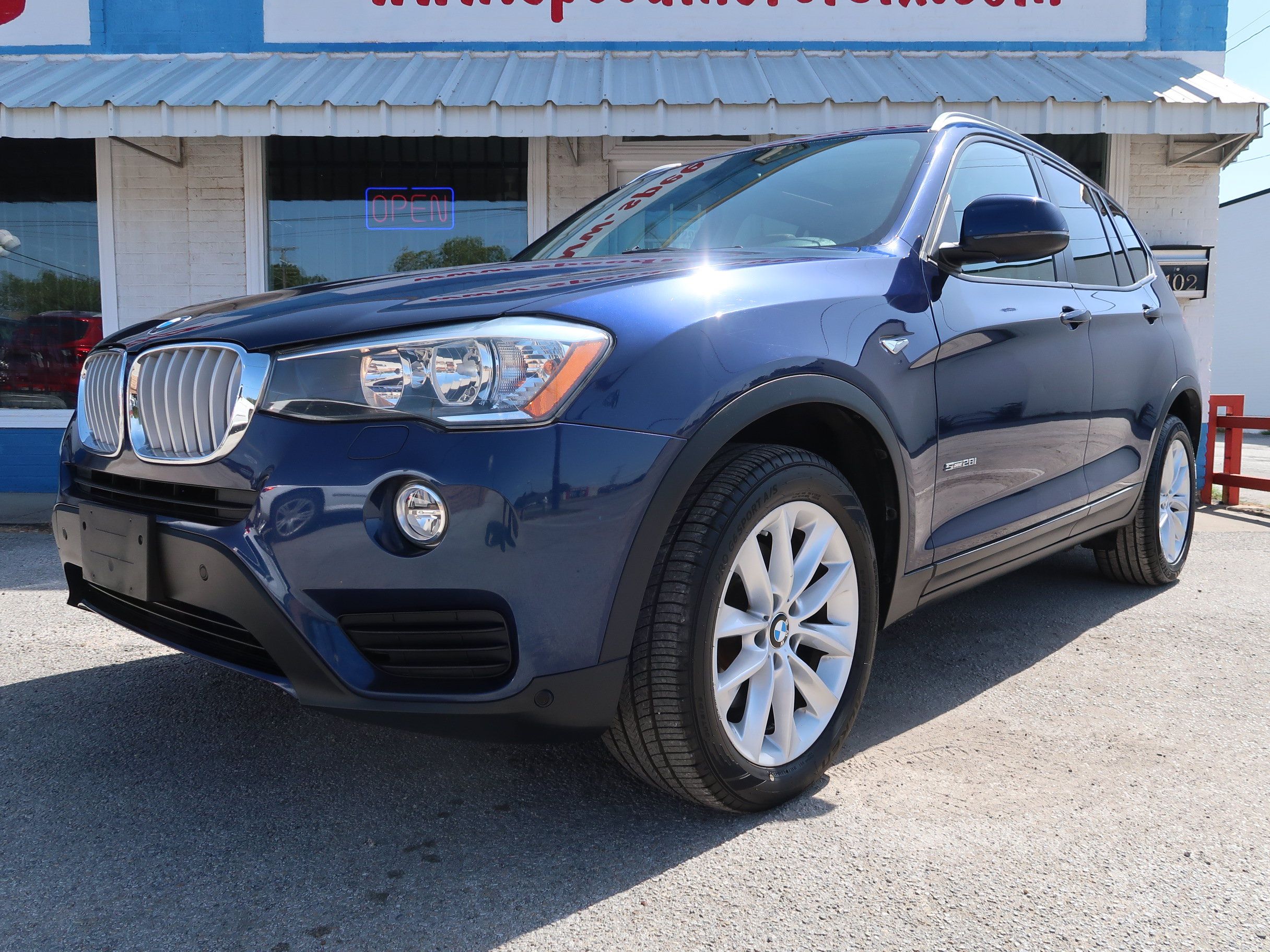Used 2017 BMW X3 sDrive28i RWD image 5