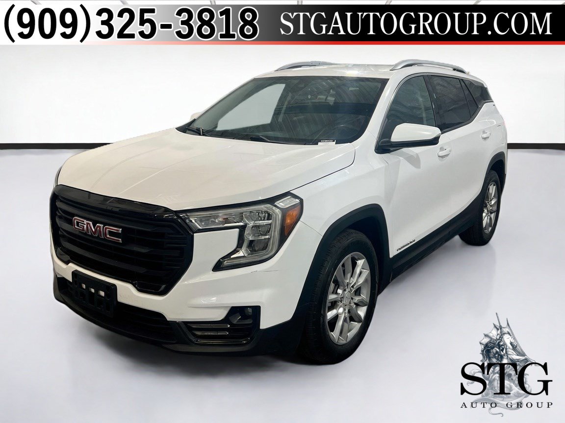 Used 2022 GMC Terrain SLT FWD image 1