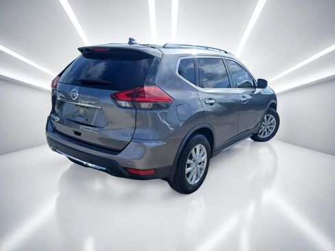 Used 2020 Nissan Rogue SV FWD image 4