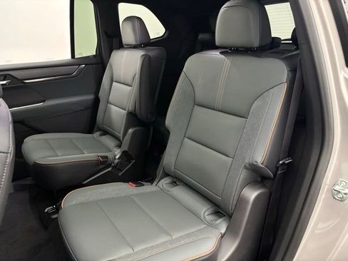 New 2026 GMC Acadia AT4 w/ Luxury Package image 44