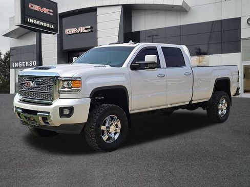 Used 2018 GMC Sierra 3500 Denali w/ Duramax Plus Package AWD/4WD image 33