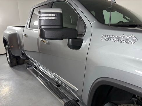 New 2026 Chevrolet Silverado 3500 High Country w/ High Country Premium Package AWD/4WD image 14