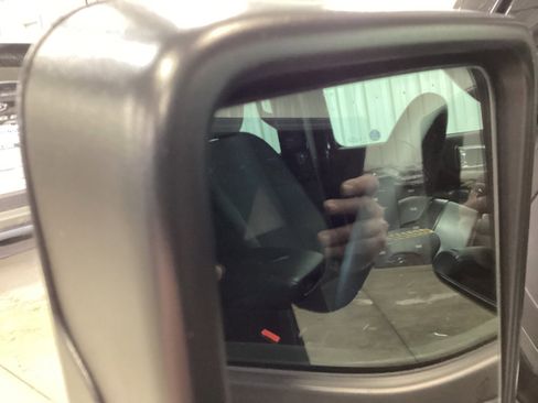 Used 2024 Jeep Gladiator Sport image 11