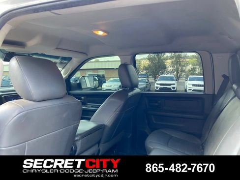 Used 2014 RAM 2500 Tradesman w/ Chrome Appearance Group AWD/4WD image 9