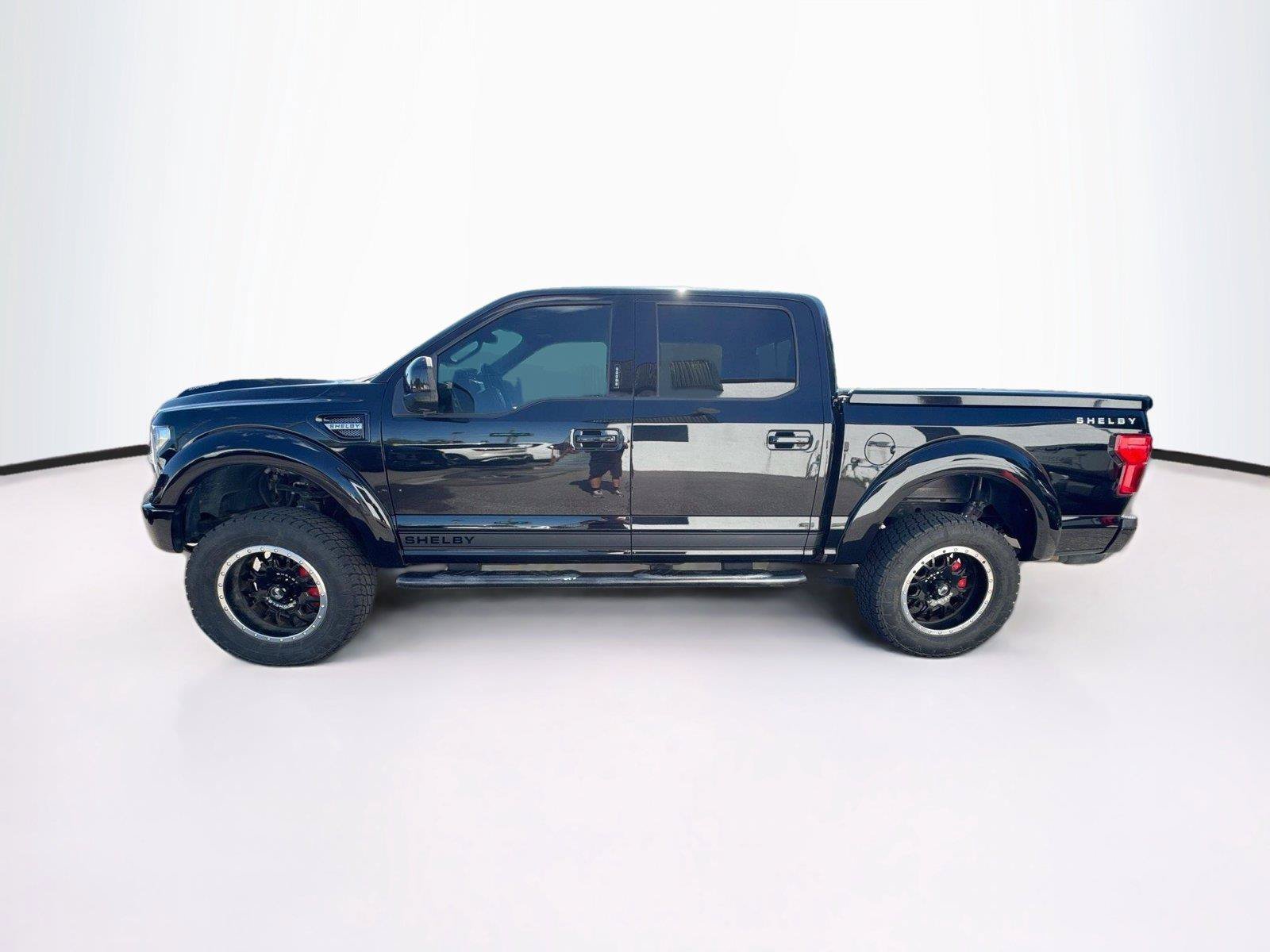 Used 2018 Ford F150 Lariat w/ Equipment Group 502A Luxury AWD/4WD image 2