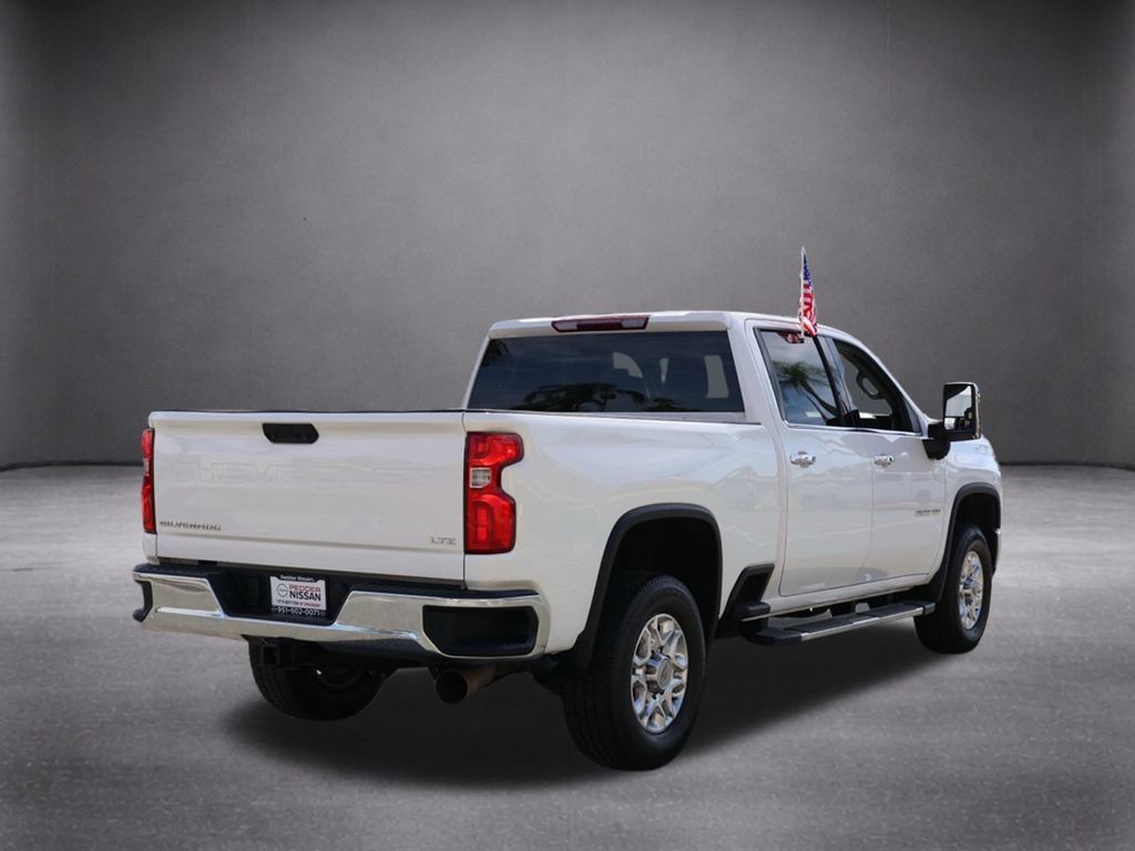 Used 2024 Chevrolet Silverado 2500 LTZ AWD/4WD image 4