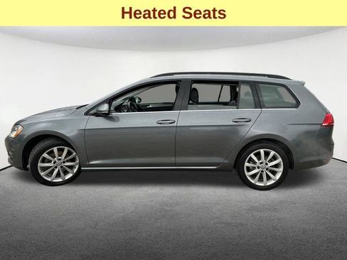 Used 2016 Volkswagen Golf SE image 6