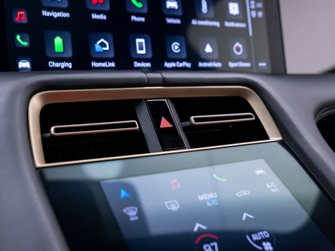 Certified 2021 Porsche Taycan Turbo S image 28