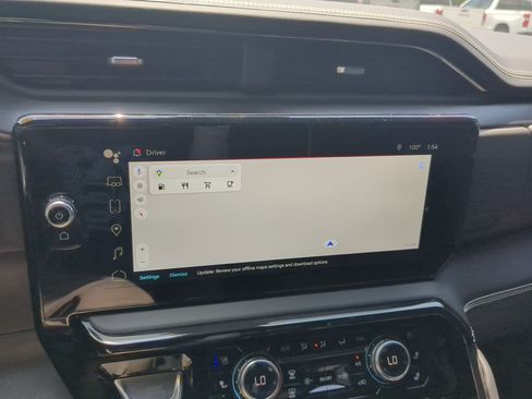 Used 2025 GMC Sierra 1500 AT4X AWD/4WD image 17