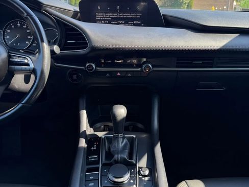 Used 2022 MAZDA MAZDA3 s image 3