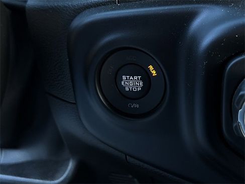 Used 2021 Jeep Wrangler Unlimited Sport image 30