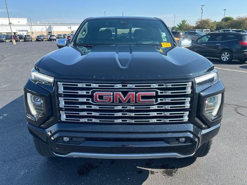 Used 2024 GMC Canyon Denali AWD/4WD image 6