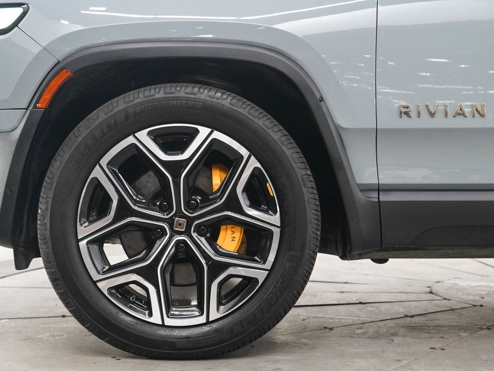 Used 2022 Rivian R1T Adventure AWD/4WD image 29