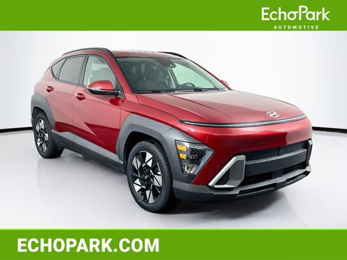 Used 2025 Hyundai Kona SEL FWD image 1