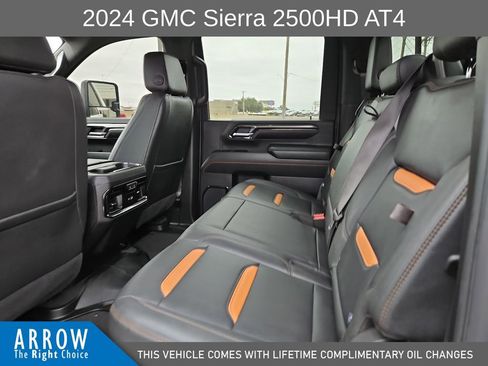 Used 2024 GMC Sierra 2500 AT4 w/ AT4 Preferred Package image 19