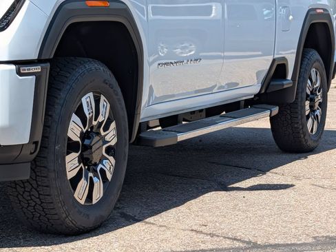 New 2026 GMC Sierra 3500 Denali w/ Denali Reserve Package AWD/4WD image 6