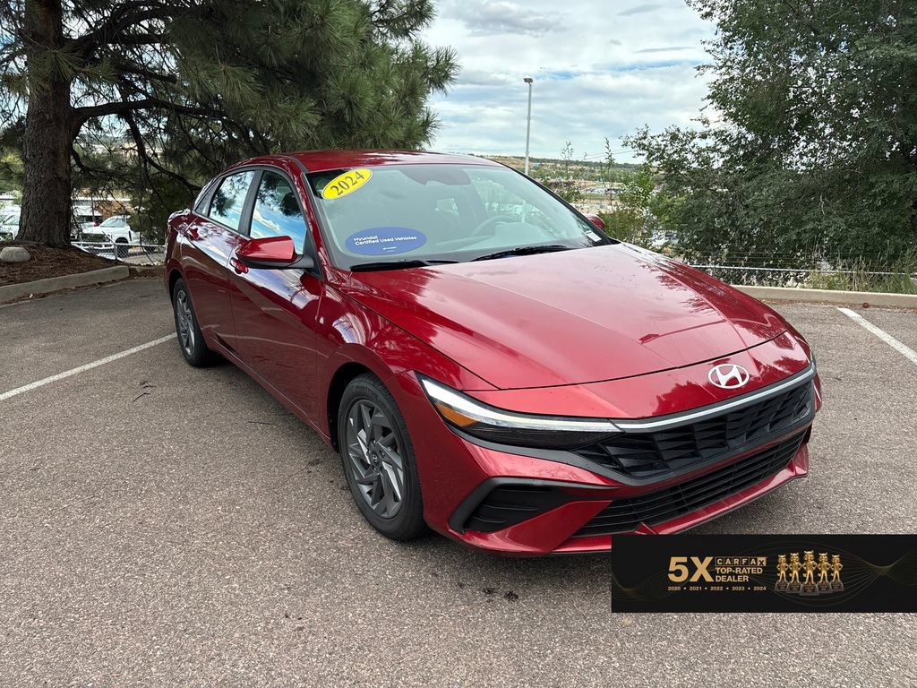 Used 2024 Hyundai Elantra SEL FWD image 5