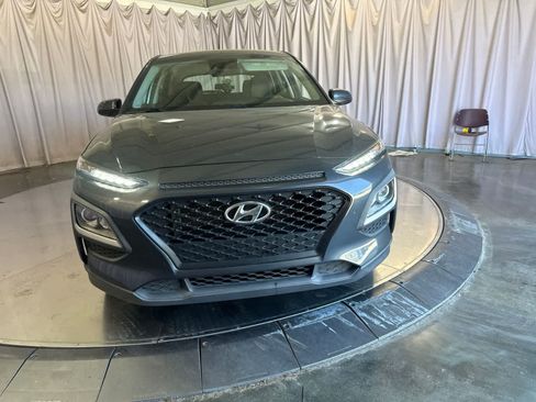 Used 2020 Hyundai Kona SE FWD image 2