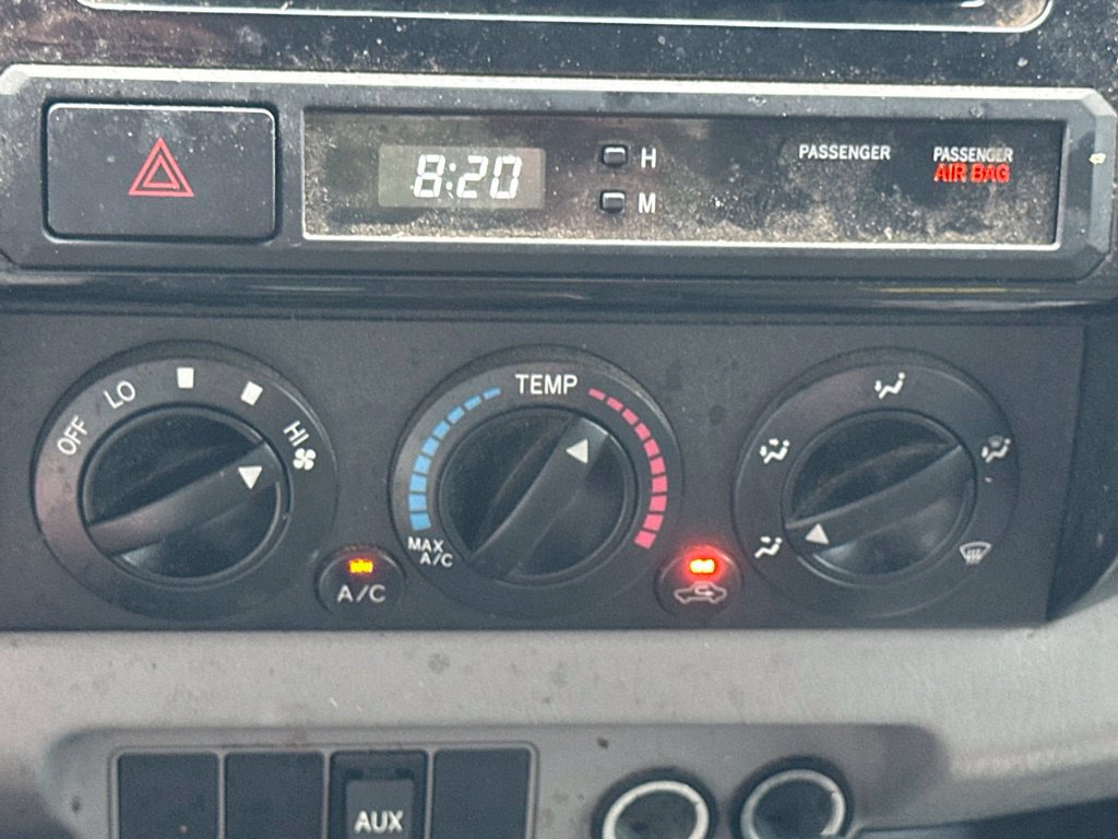Used 2012 Toyota Tacoma 4x4 Regular Cab image 22