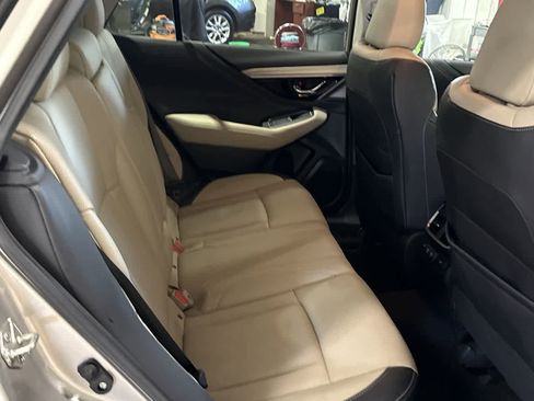 Used 2020 Subaru Outback Limited image 19