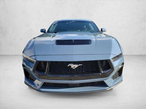 Used 2025 Ford Mustang GT RWD image 2