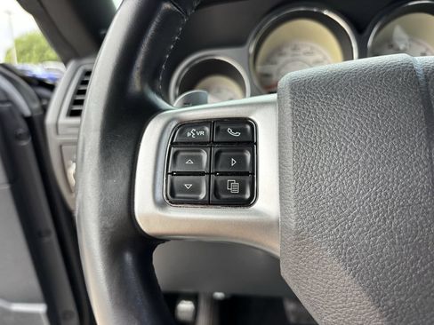 Used 2013 Dodge Challenger R/T RWD image 11