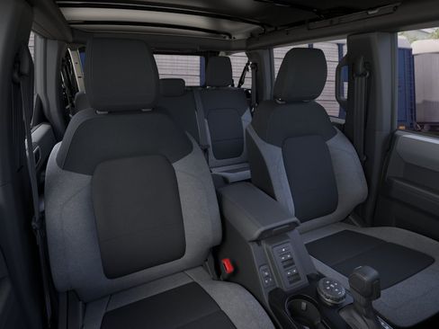 New 2026 Ford Bronco 4-Door AWD/4WD image 35