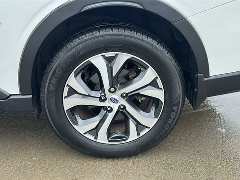 Used 2021 Subaru Outback Touring XT AWD/4WD image 17