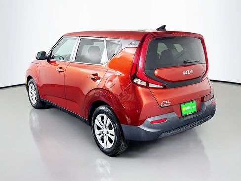 Used 2022 Kia Soul LX FWD image 7