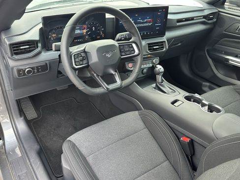 New 2025 Ford Mustang EcoBoost image 9