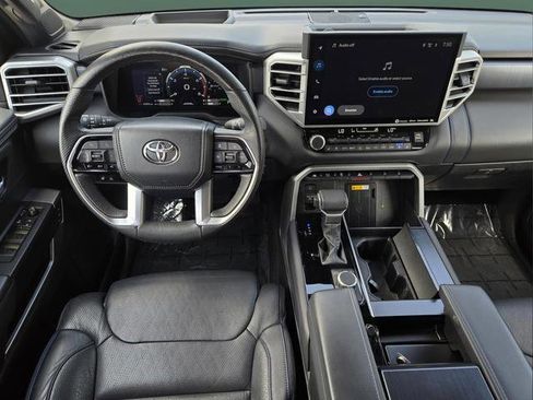 Used 2024 Toyota Sequoia Platinum image 6