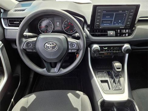 Certified 2022 Toyota RAV4 LE image 13