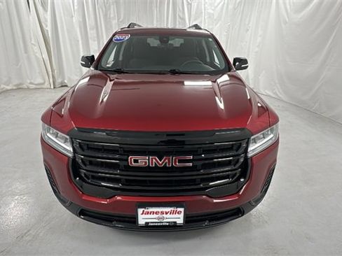 Used 2023 GMC Acadia SLE w/ Driver Convenience Package image 8
