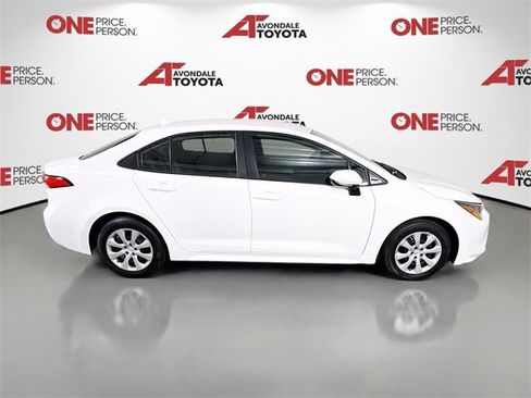 Used 2023 Toyota Corolla LE image 8