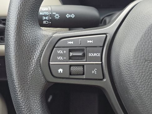 Used 2024 Honda HR-V LX image 29