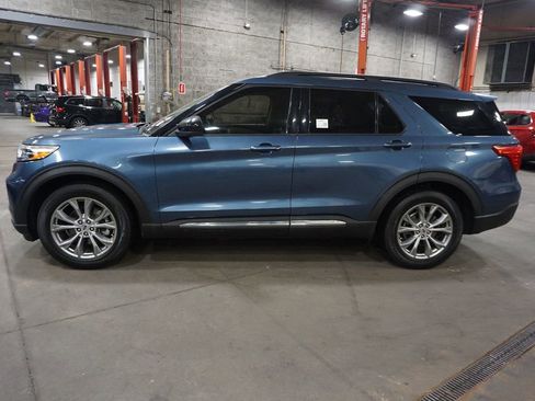 Used 2020 Ford Explorer XLT w/ Equipment Group 202A image 20