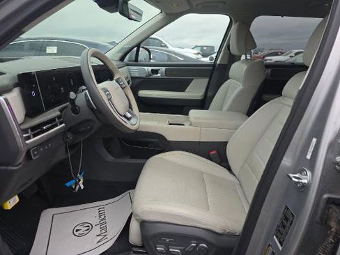 Used 2024 Hyundai Santa Fe Calligraphy FWD image 2