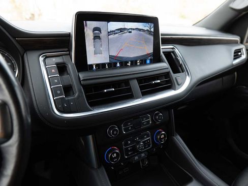 Used 2021 Chevrolet Tahoe LT w/ LT Signature Package image 16